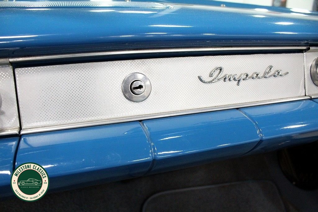 1958 Chevrolet Impala Convertible photo 38