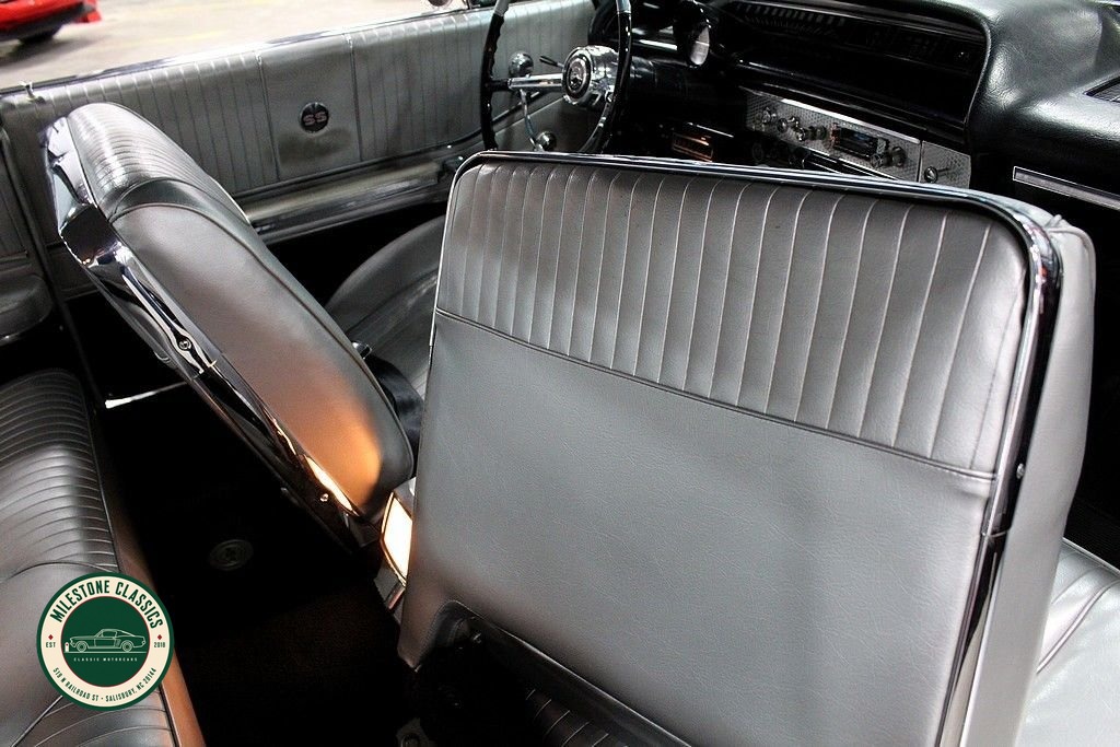 1964 Chevrolet Impala SS photo 25