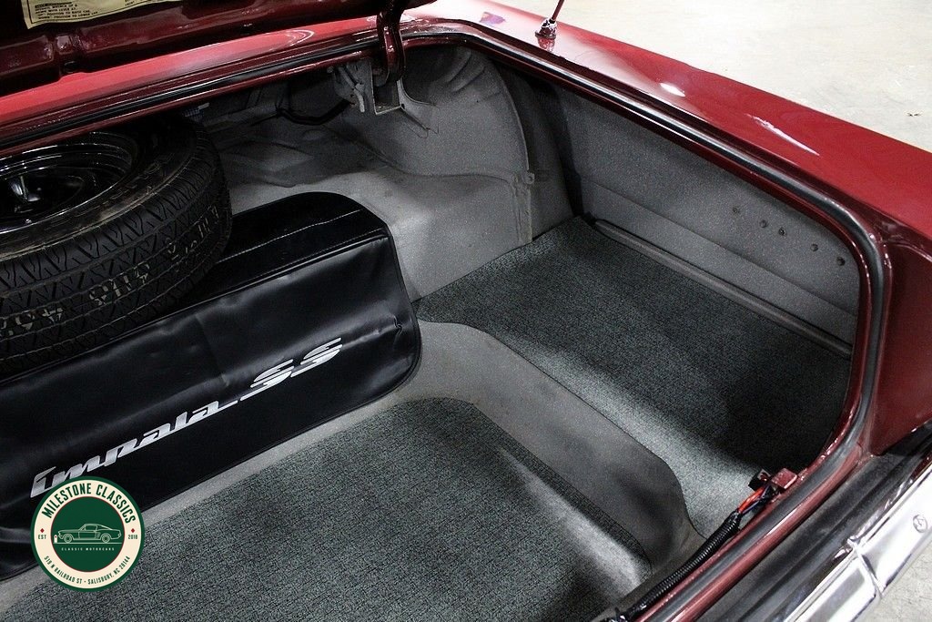 1964 Chevrolet Impala SS photo 28