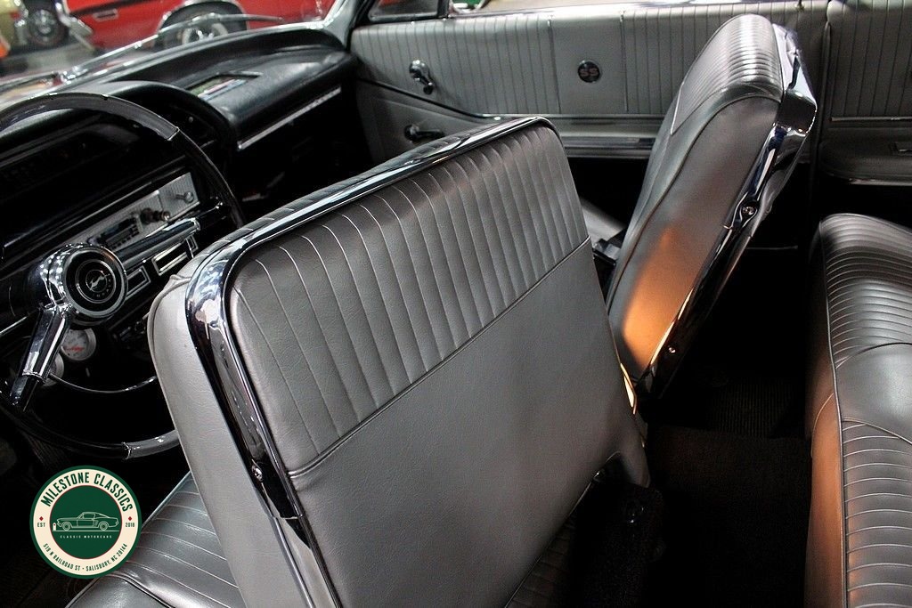 1964 Chevrolet Impala SS photo 31