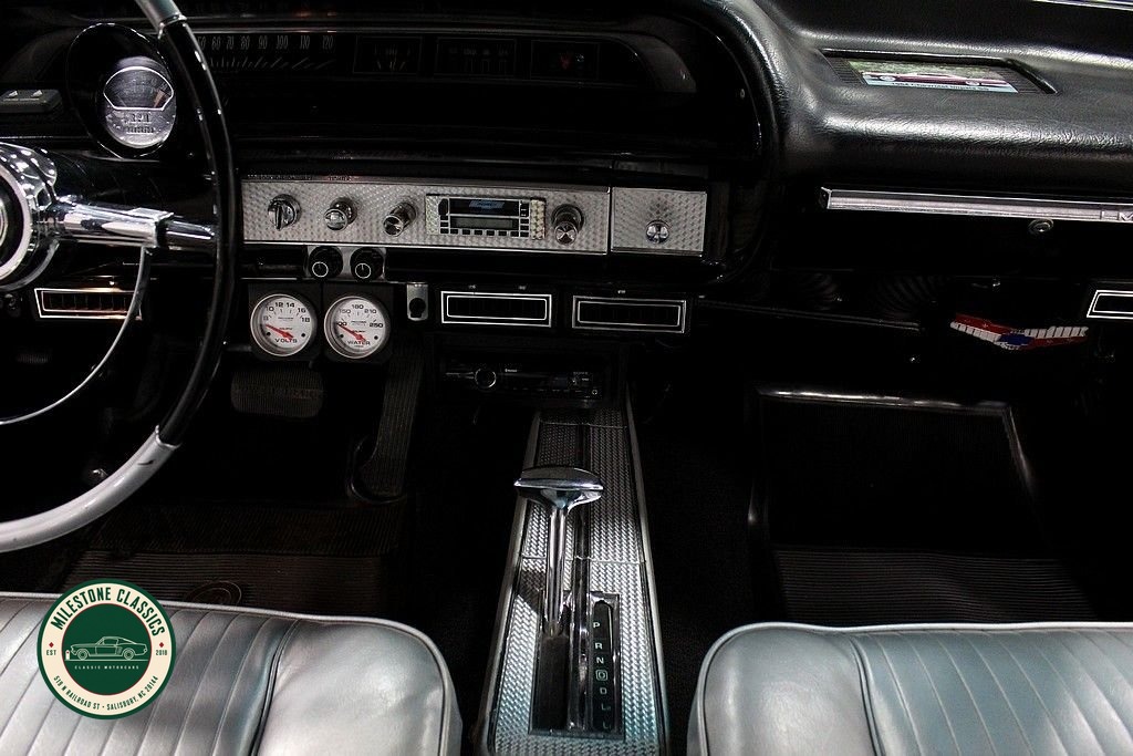 1964 Chevrolet Impala SS photo 34