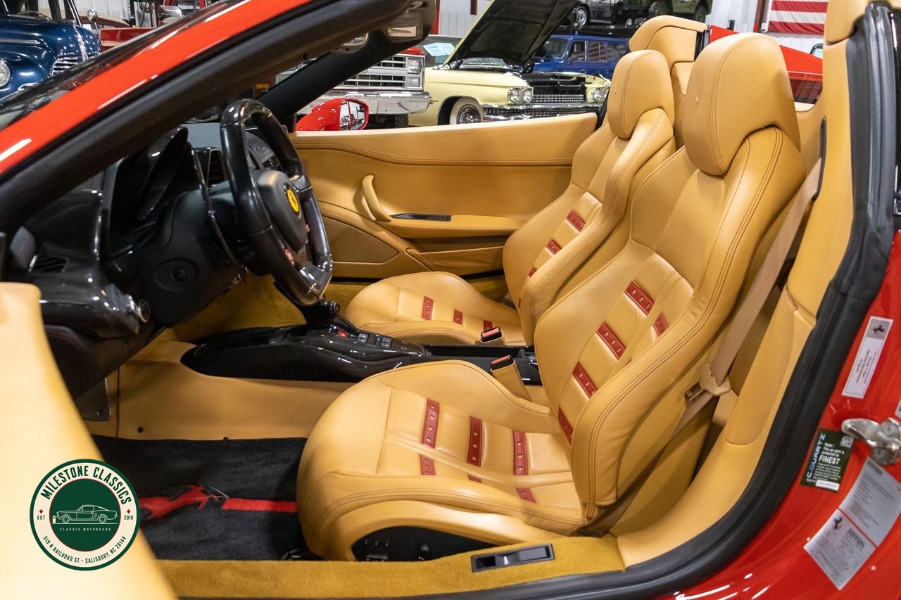 2013 Ferrari 458 Italia Spider photo 19