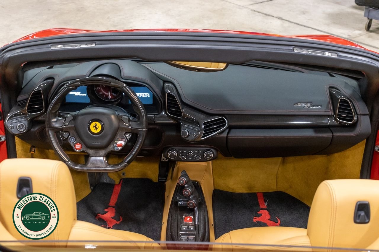 2013 Ferrari 458 Italia Spider photo 38