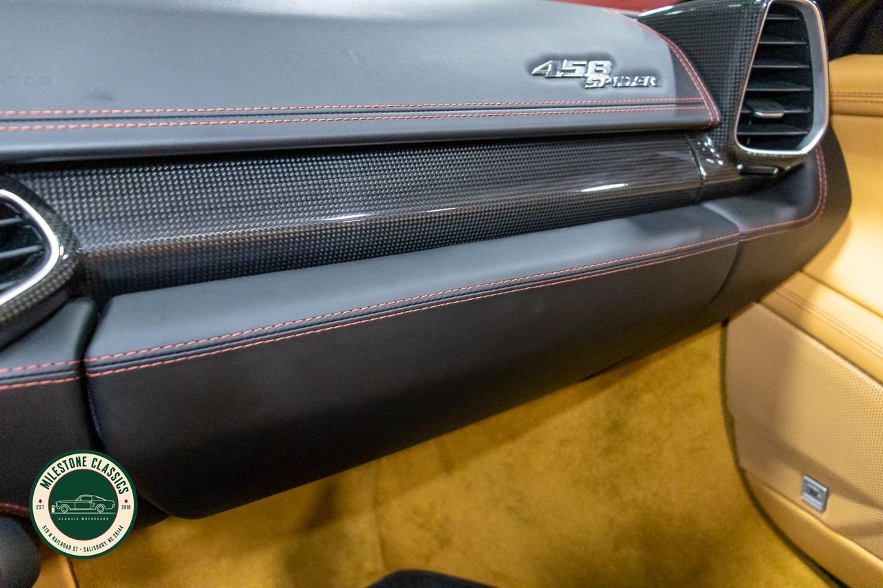 2013 Ferrari 458 Italia Spider photo 39