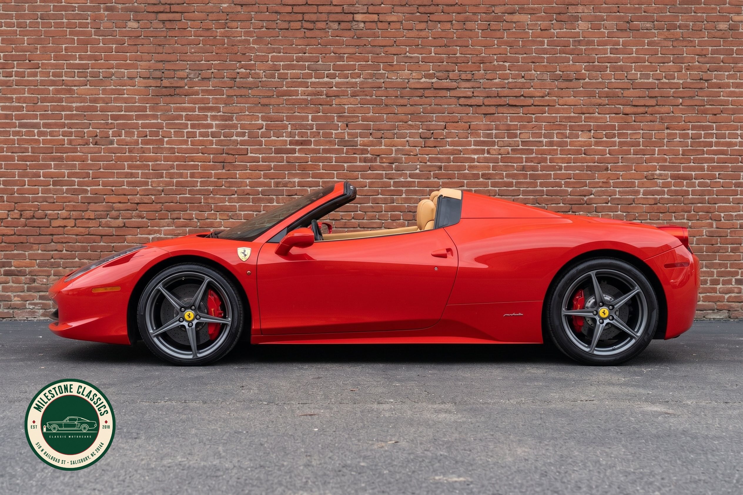 2013 Ferrari 458 Italia Spider photo 5