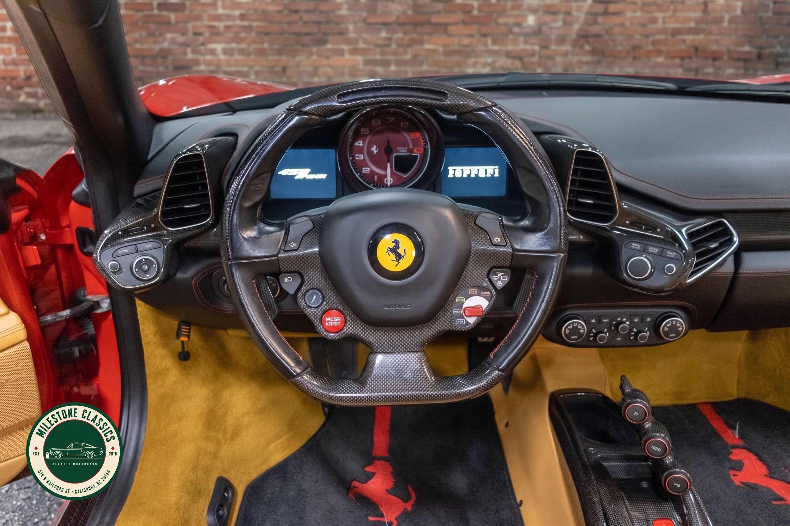 2013 Ferrari 458 Italia Spider photo 9