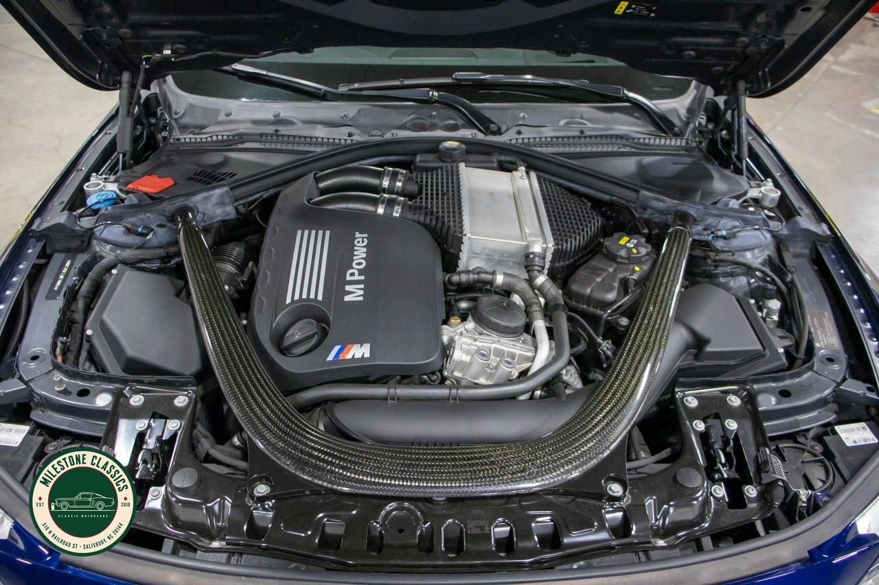 2017 BMW M4 Competition photo 18