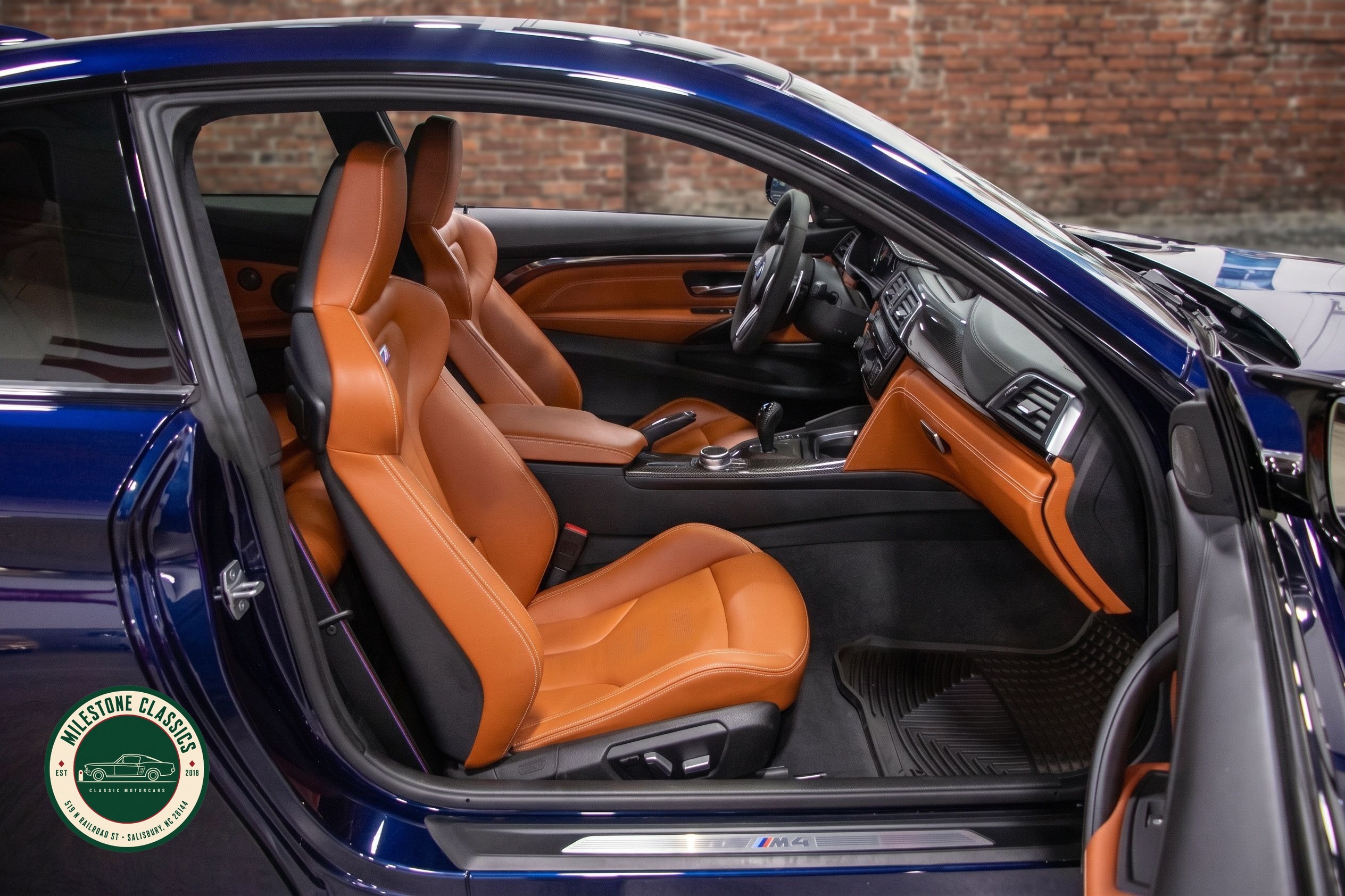 2017 BMW M4 Competition photo 9