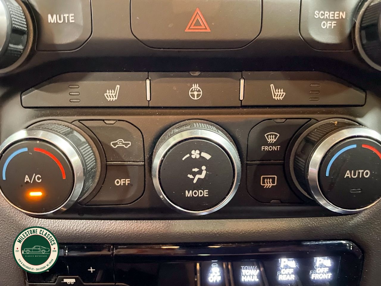 2019 Ram 1500 Rebel Crew Cab 4x4 photo 30