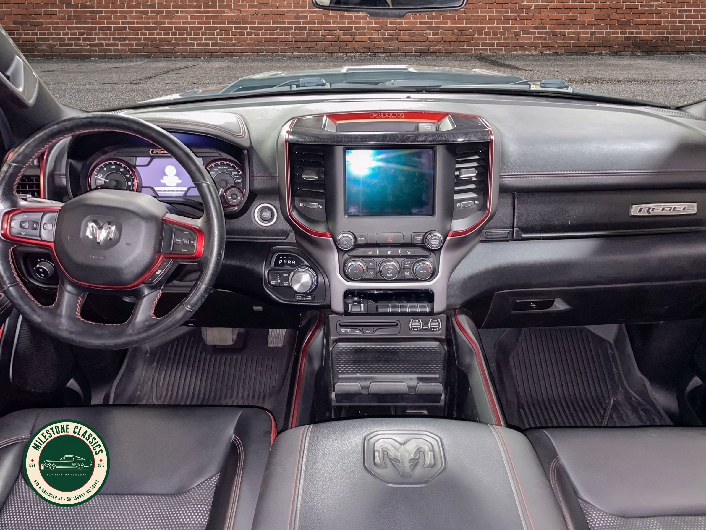 2019 Ram 1500 Rebel Crew Cab 4x4 photo 14
