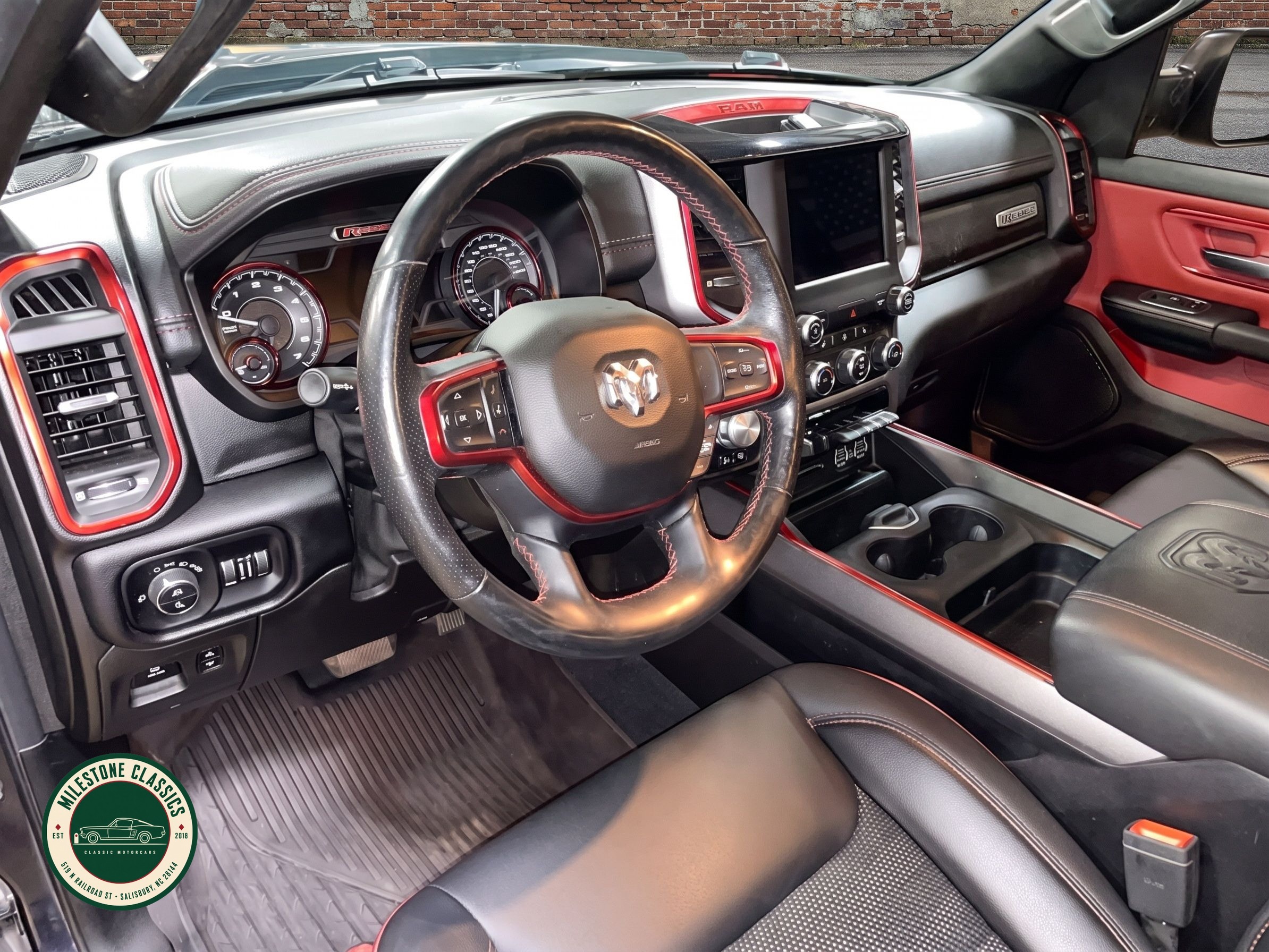 2019 Ram 1500 Rebel Crew Cab 4x4 photo 8