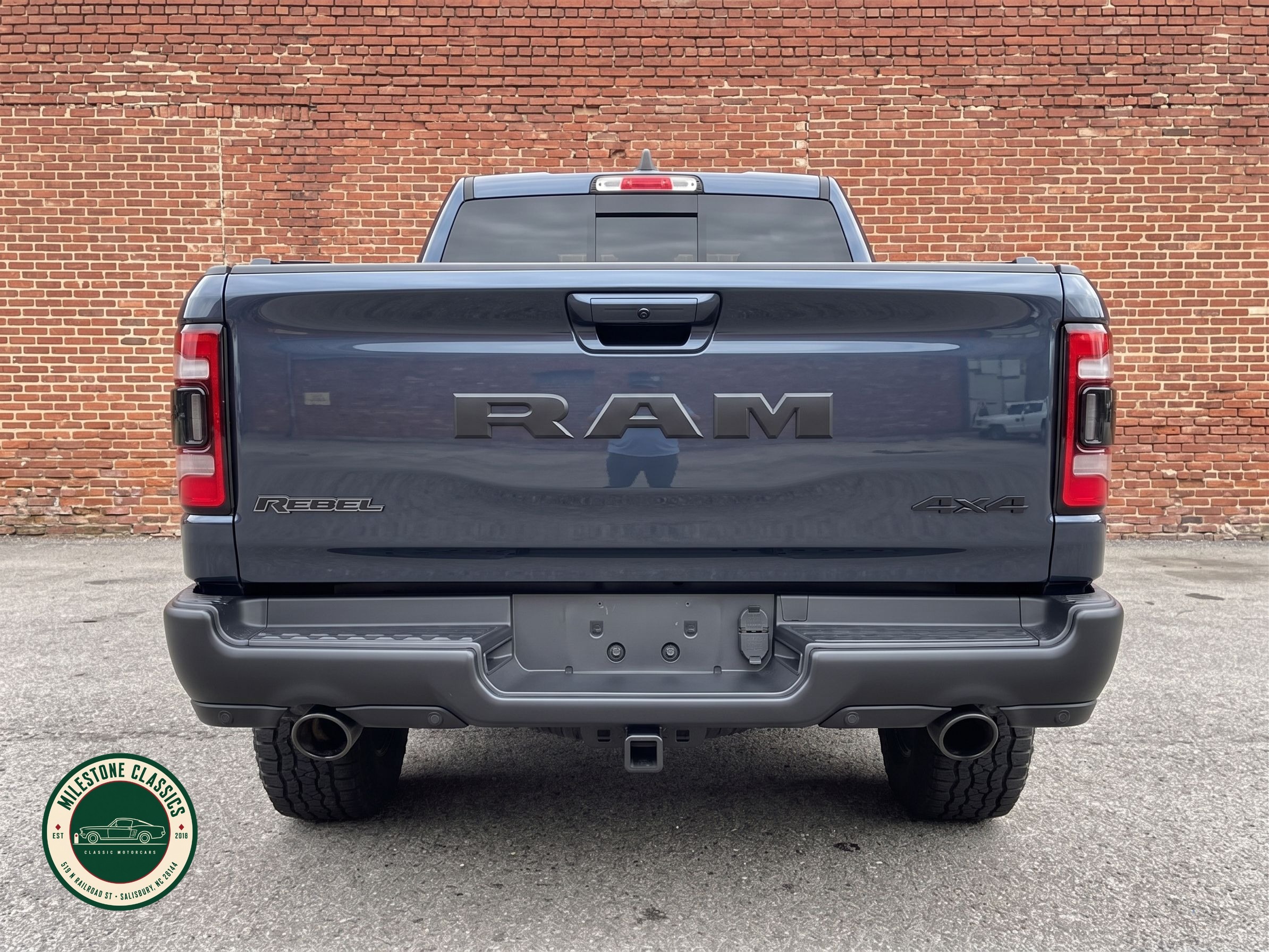 2019 Ram 1500 Rebel Crew Cab 4x4 photo 7