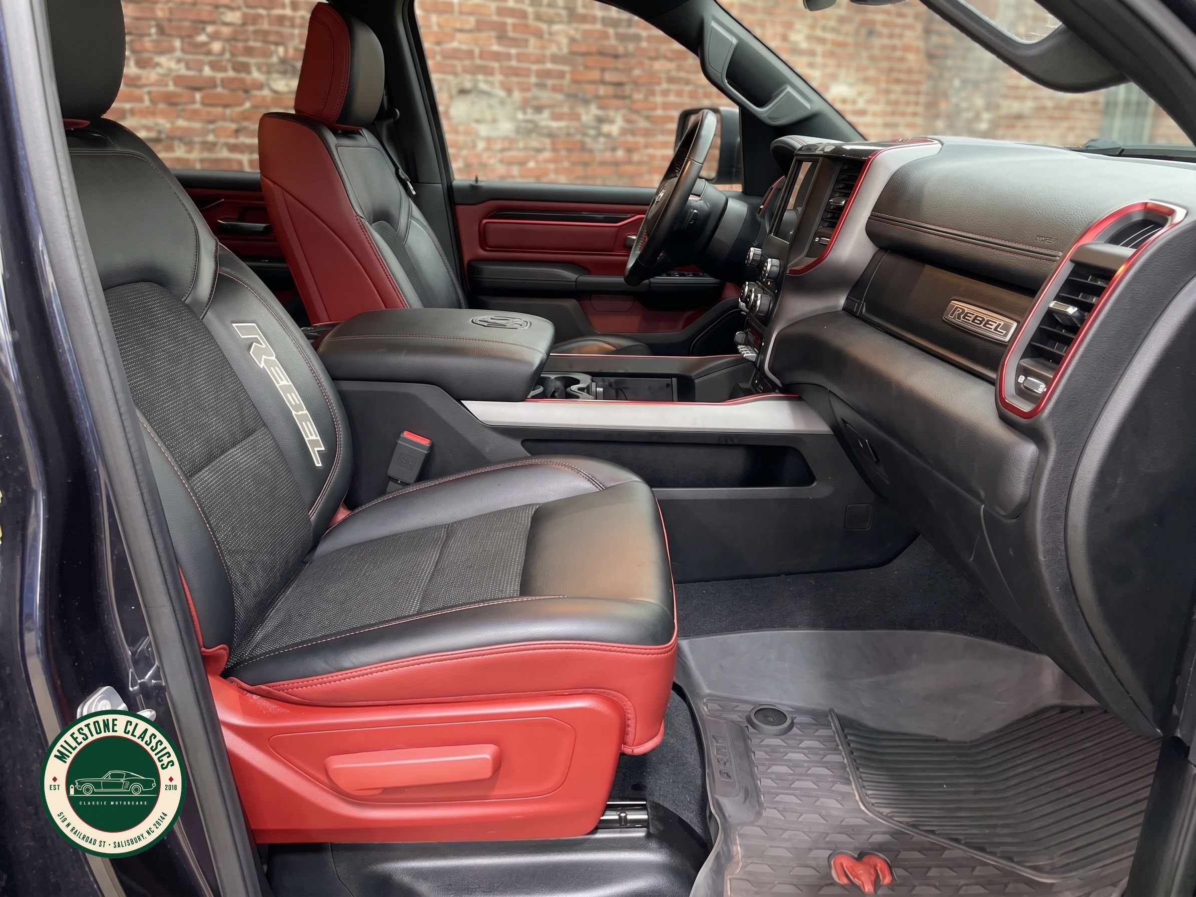 2019 Ram 1500 Rebel Crew Cab 4x4 photo 10