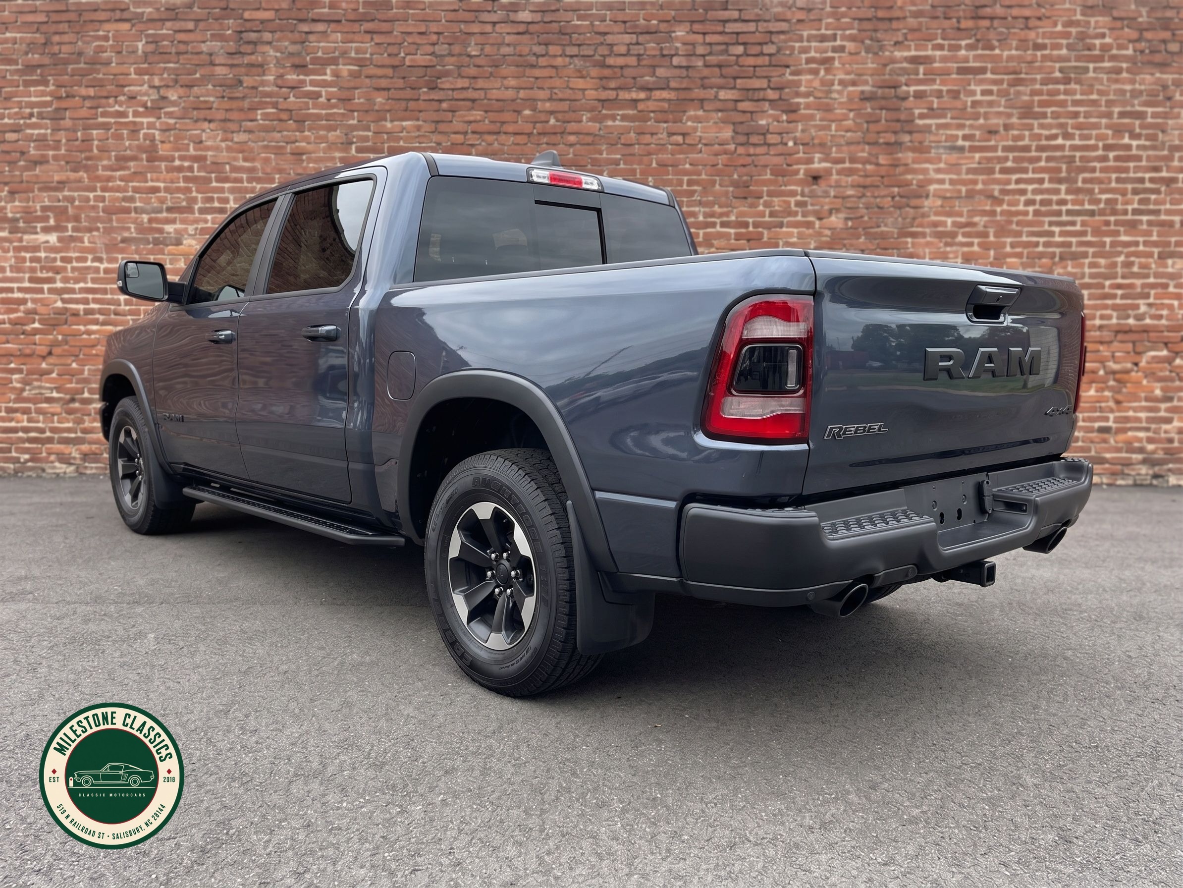 2019 Ram 1500 Rebel Crew Cab 4x4 photo 9