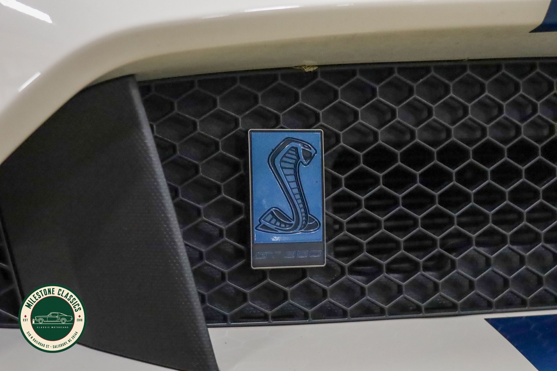 2020 Ford Mustang GT350 photo 13