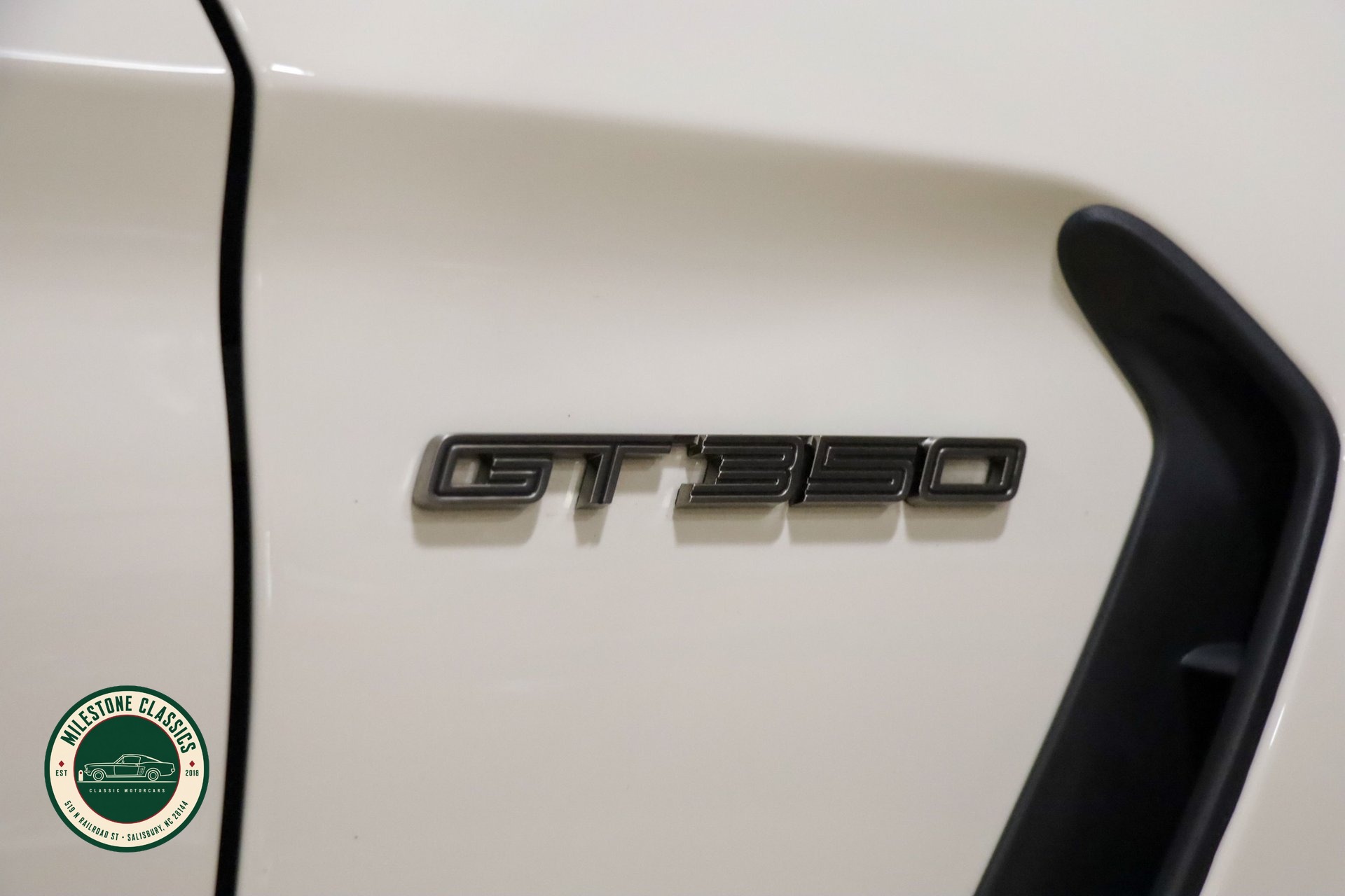 2020 Ford Mustang GT350 photo 17
