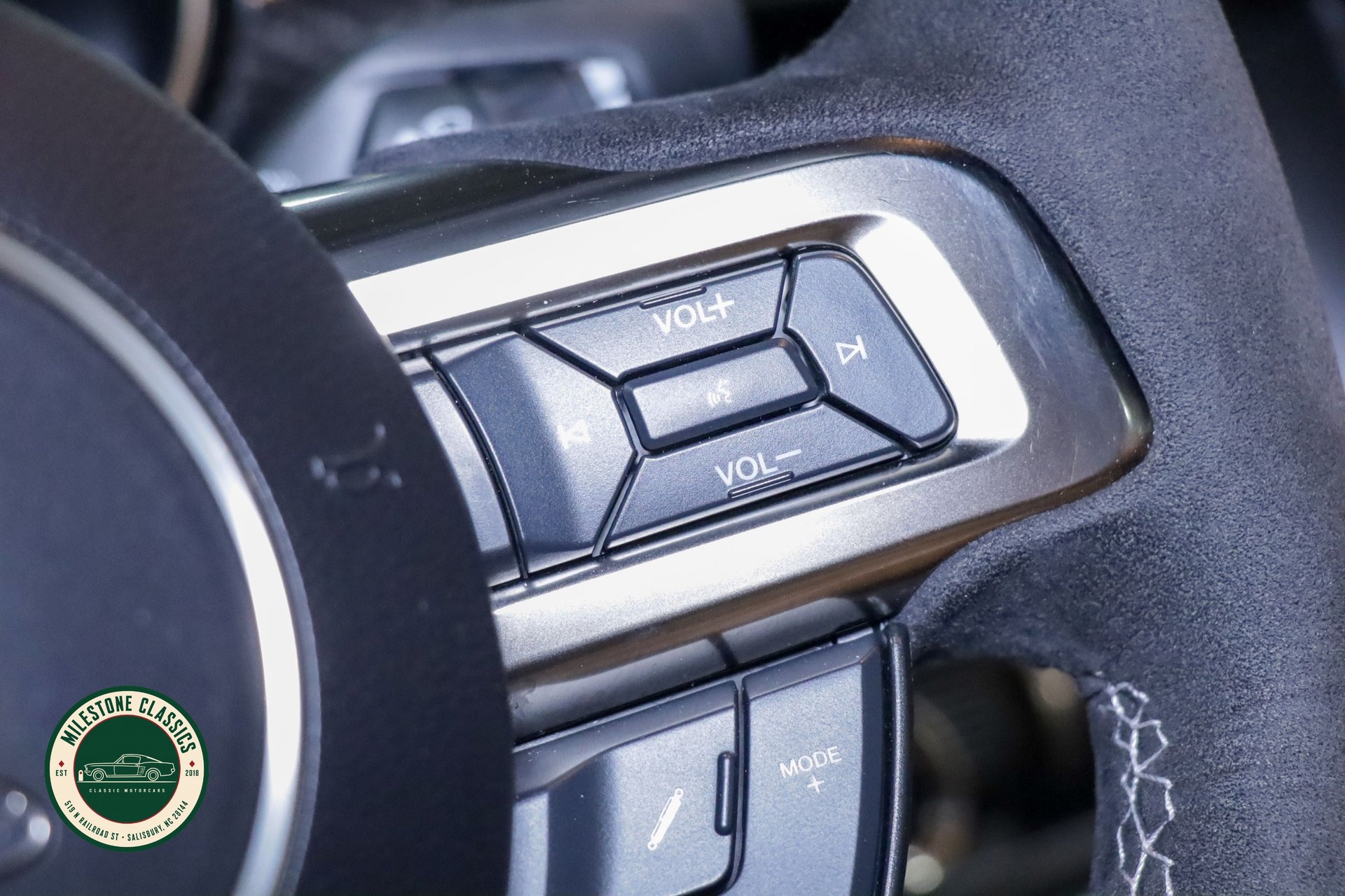 2020 Ford Mustang GT350 photo 35