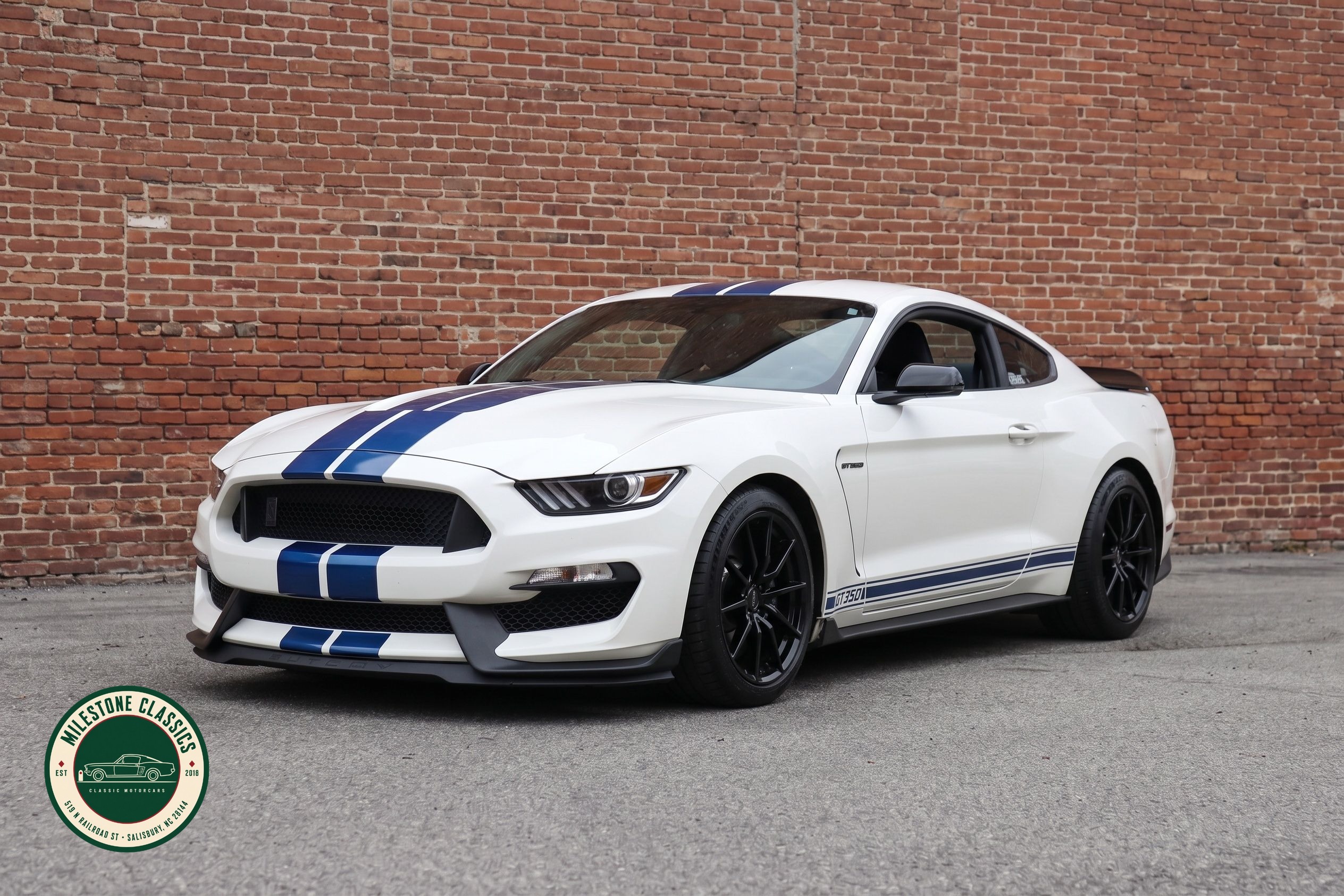 2020 Ford Mustang GT350 photo 4