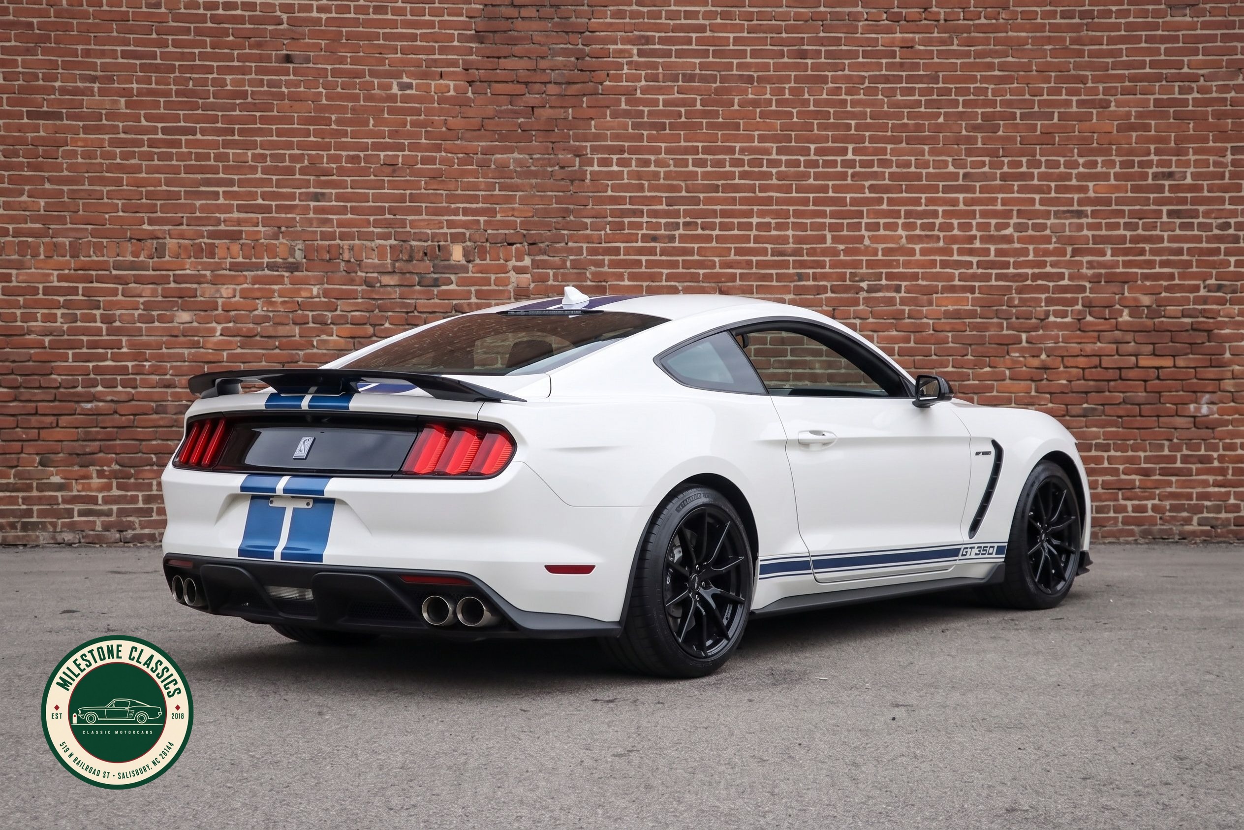 2020 Ford Mustang GT350 photo 3