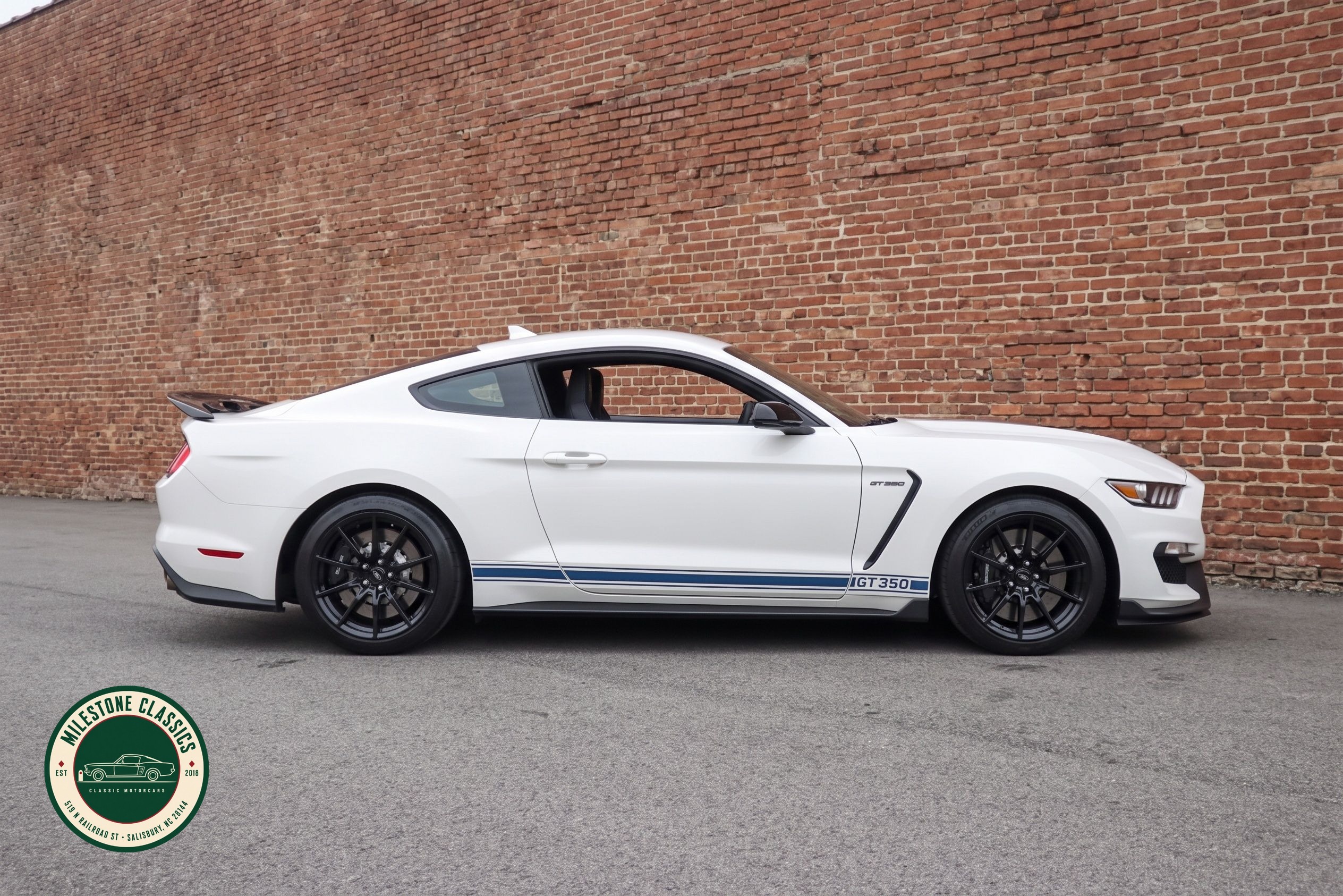 2020 Ford Mustang GT350 photo 5
