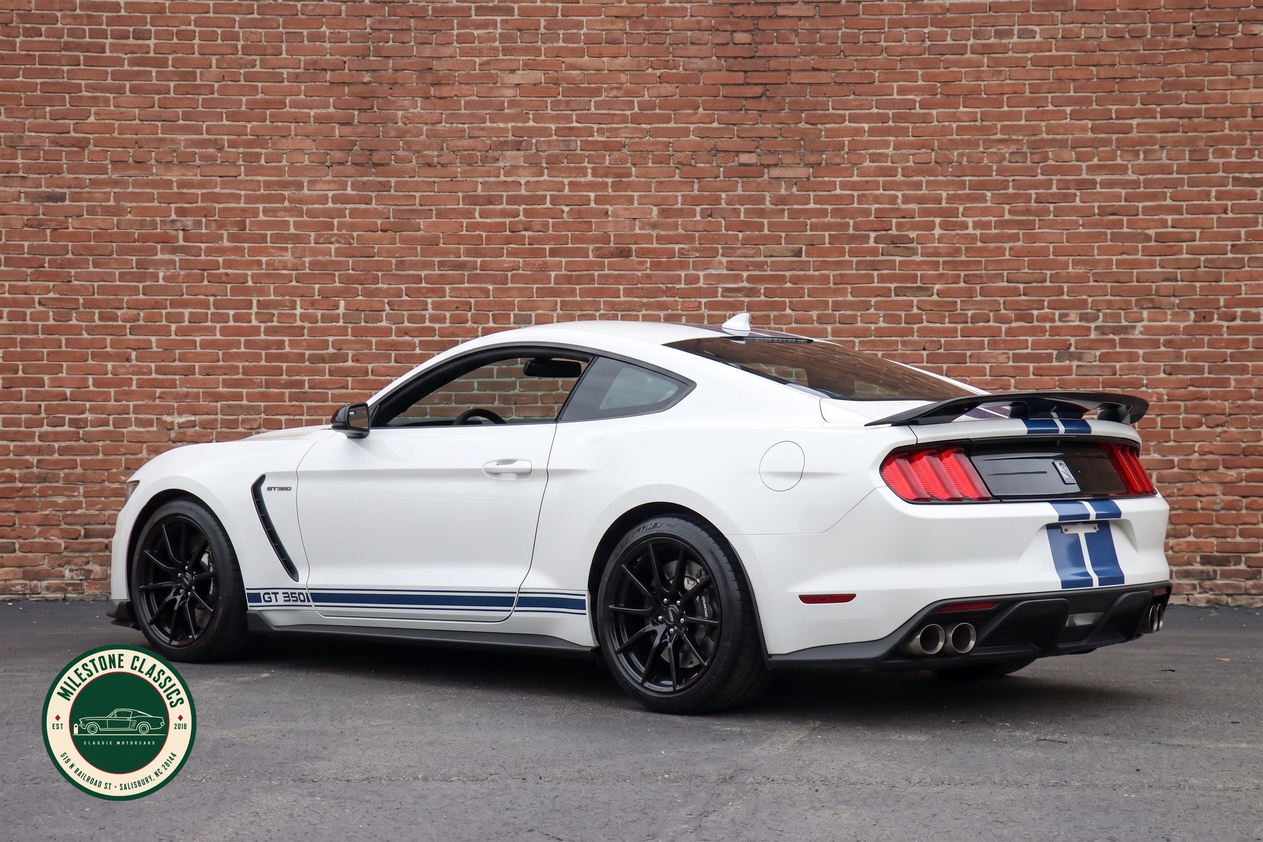 2020 Ford Mustang GT350 photo 6