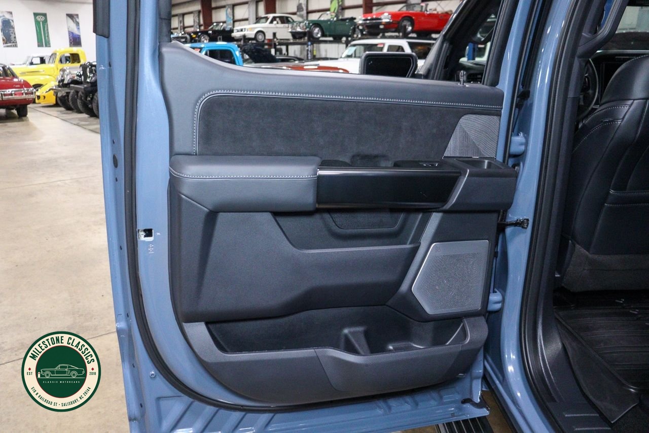 2023 Ford F150 Platinum photo 23