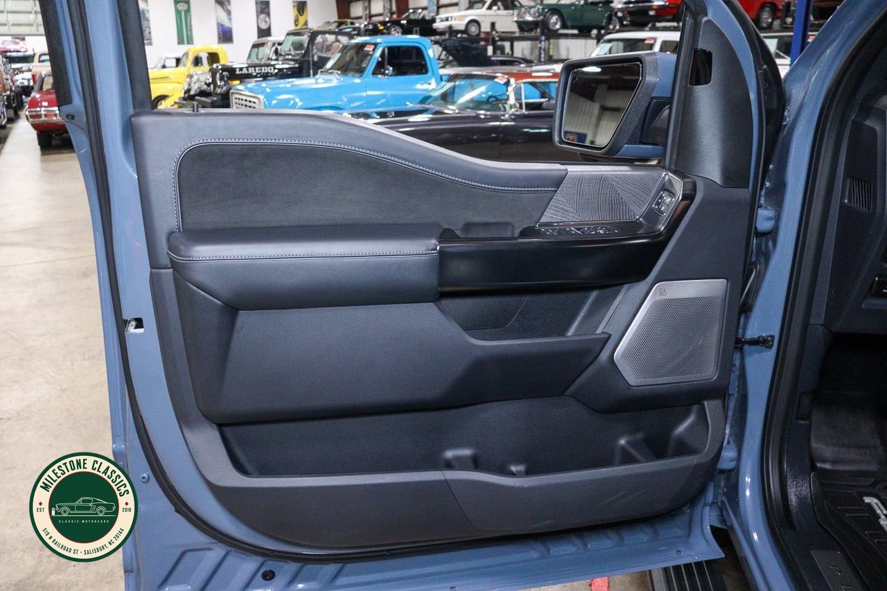 2023 Ford F150 Platinum photo 27