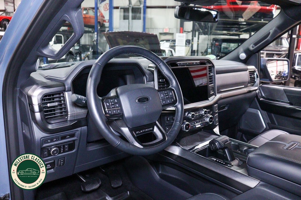 2023 Ford F150 Platinum photo 29