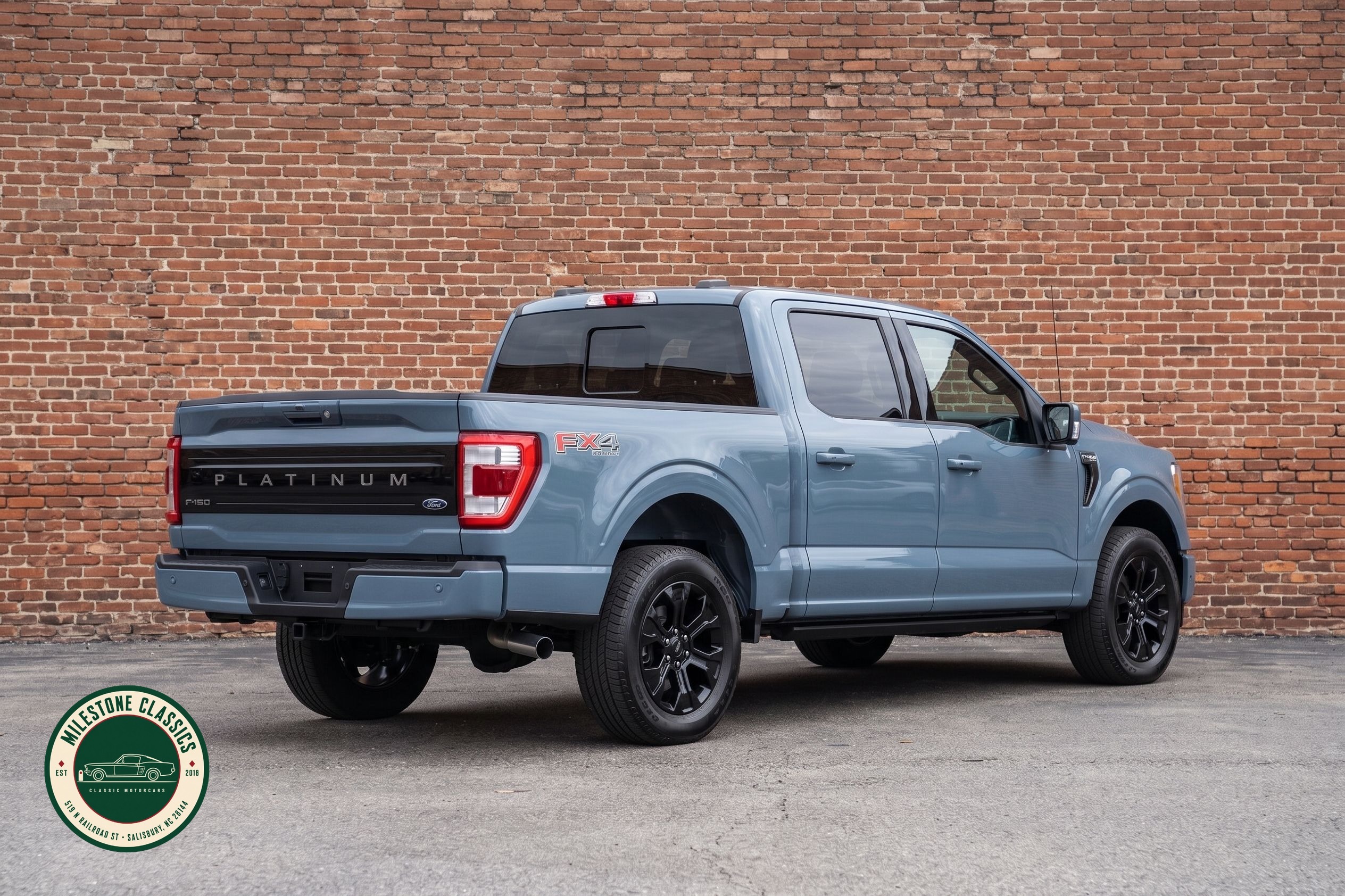 2023 Ford F150 Platinum photo 4