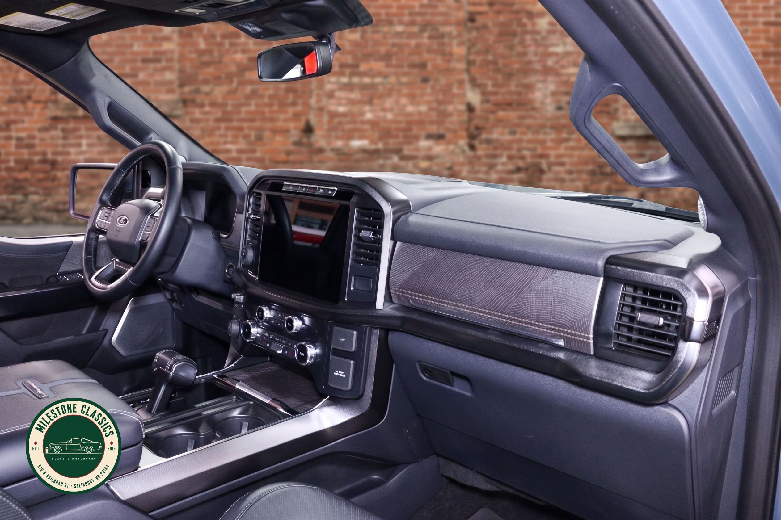 2023 Ford F150 Platinum photo 11