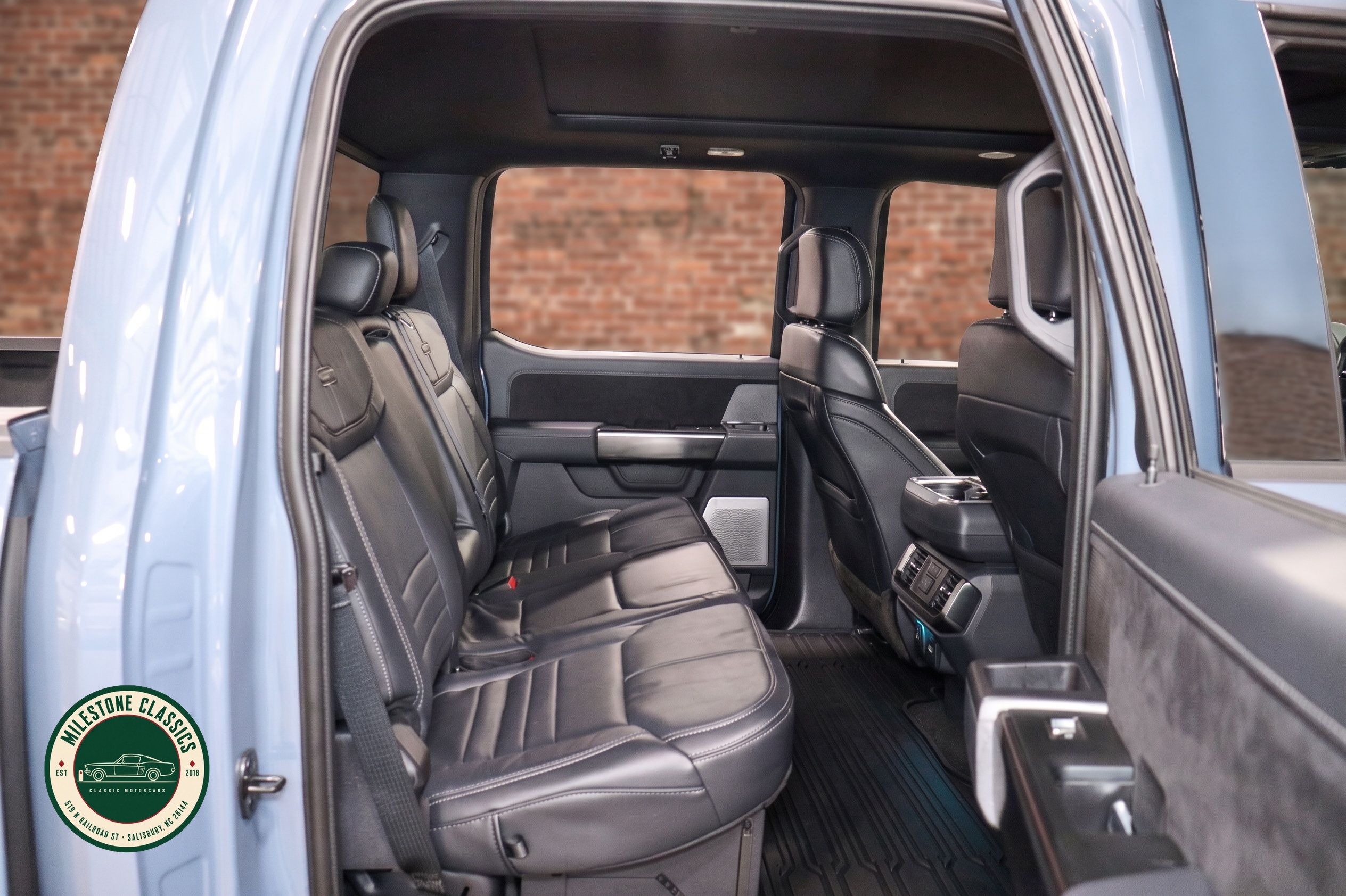 2023 Ford F150 Platinum photo 12