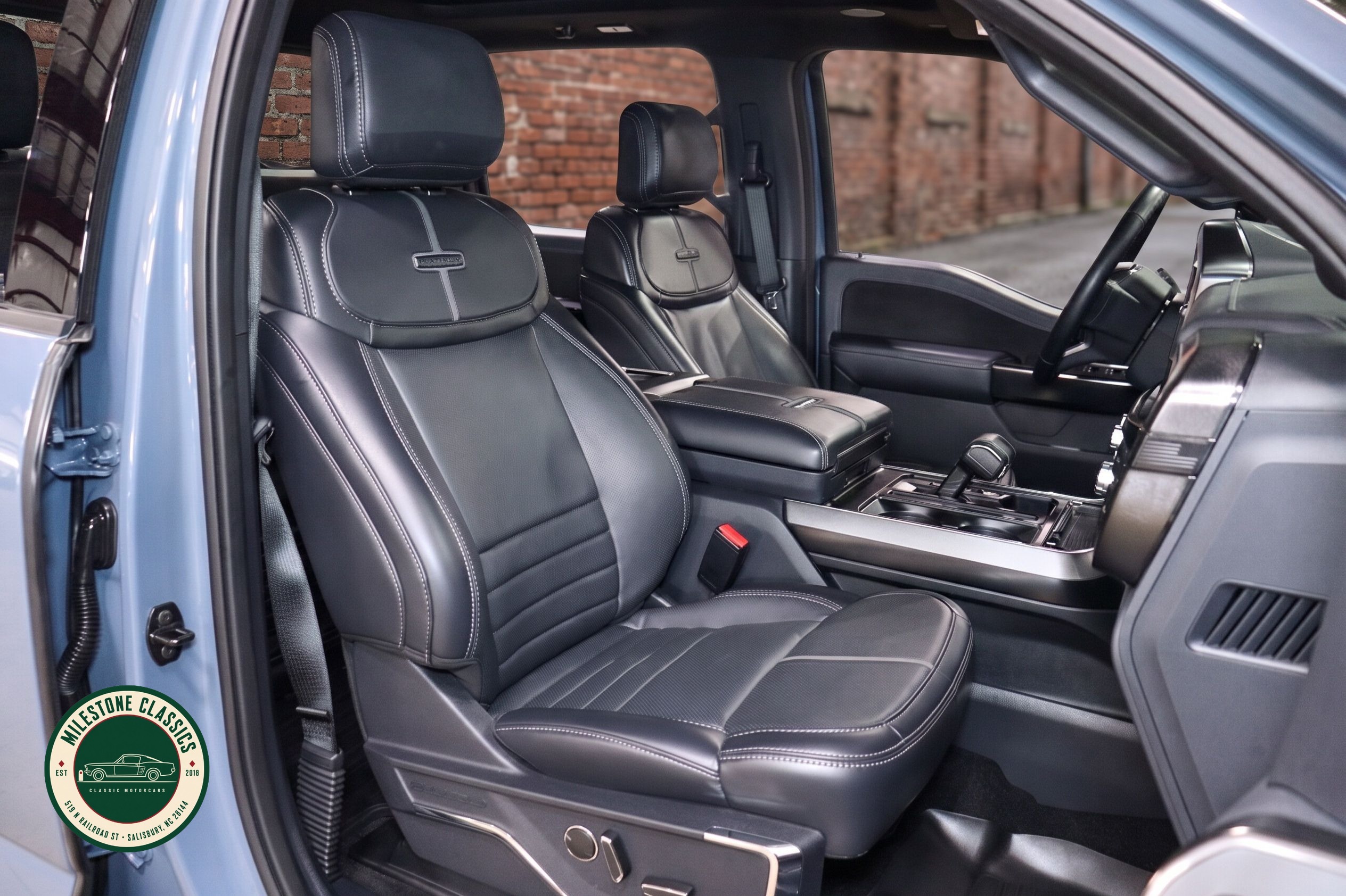 2023 Ford F150 Platinum photo 13