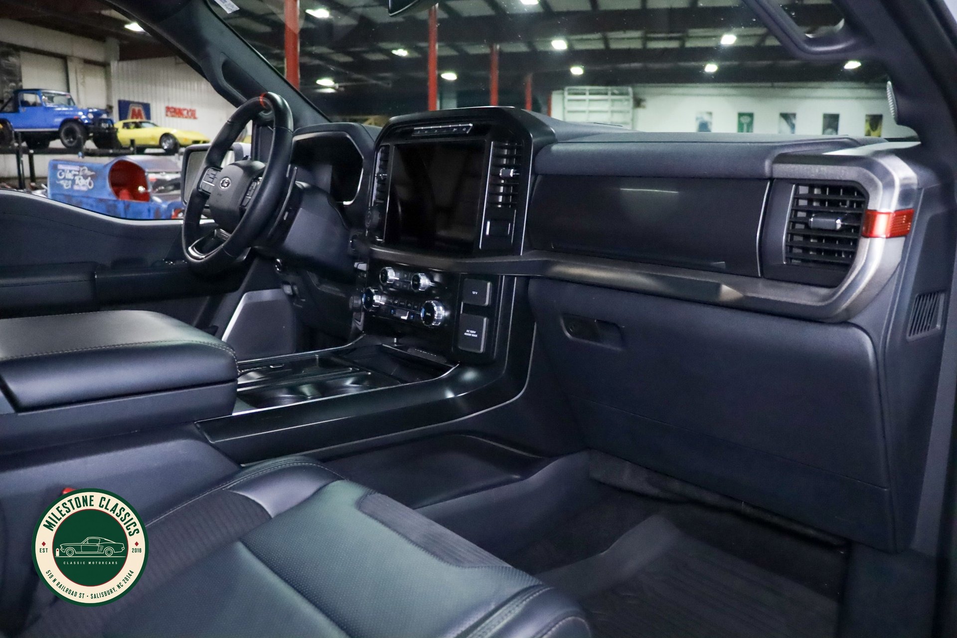 2023 Ford F150 Raptor photo 23