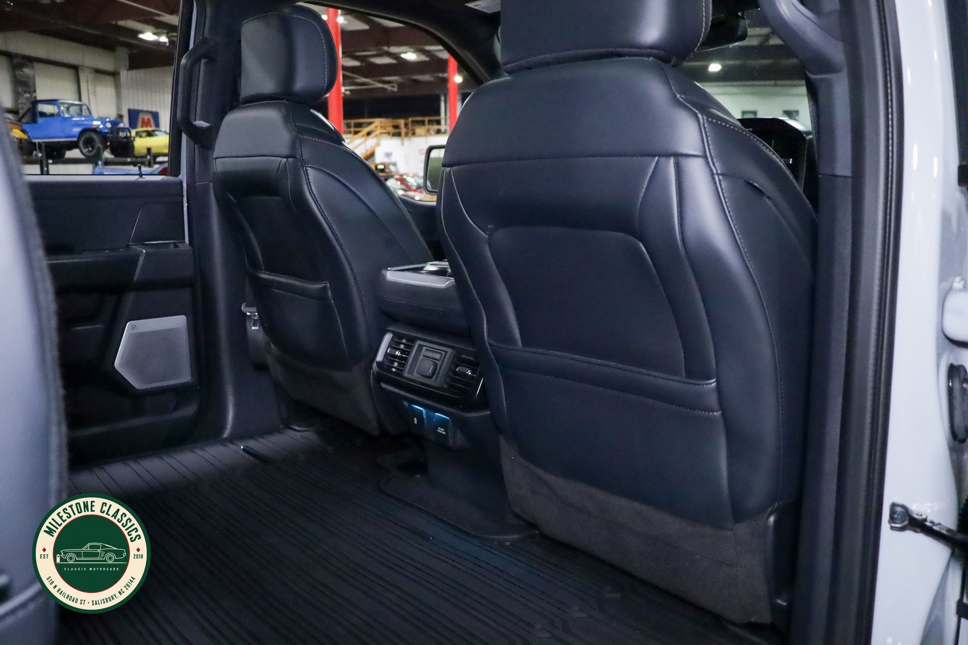 2023 Ford F150 Raptor photo 28