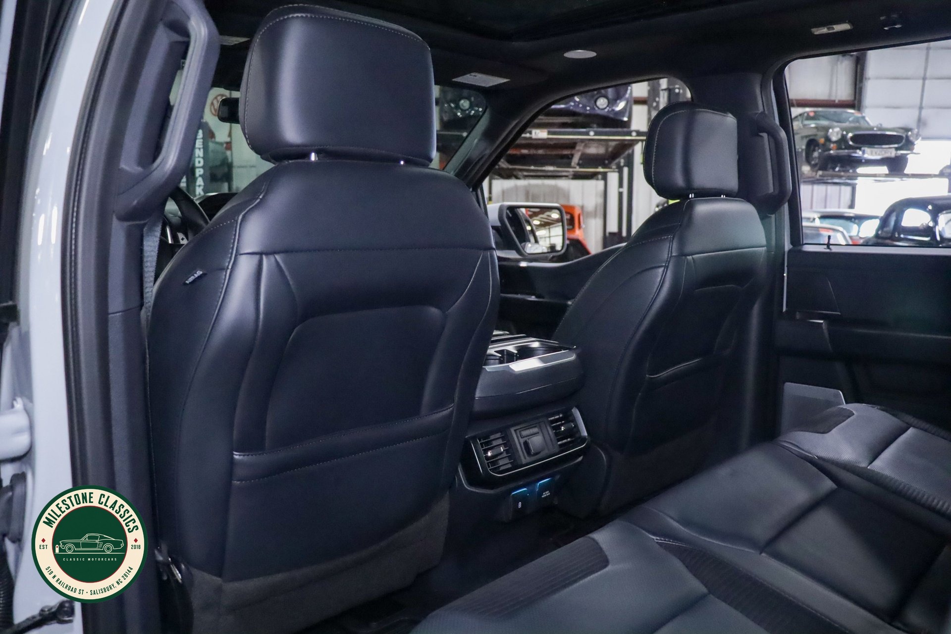 2023 Ford F150 Raptor photo 40