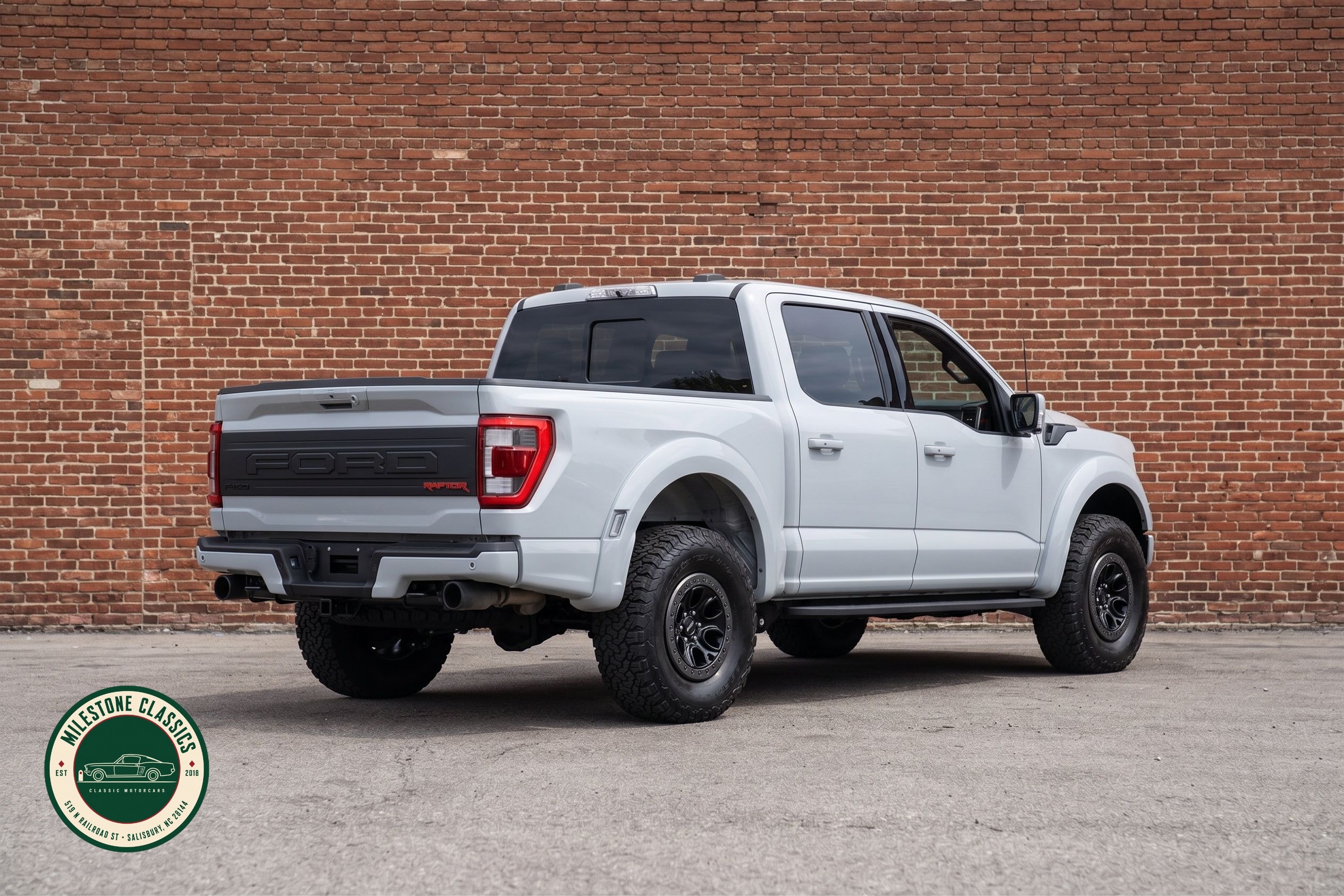 2023 Ford F150 Raptor photo 4