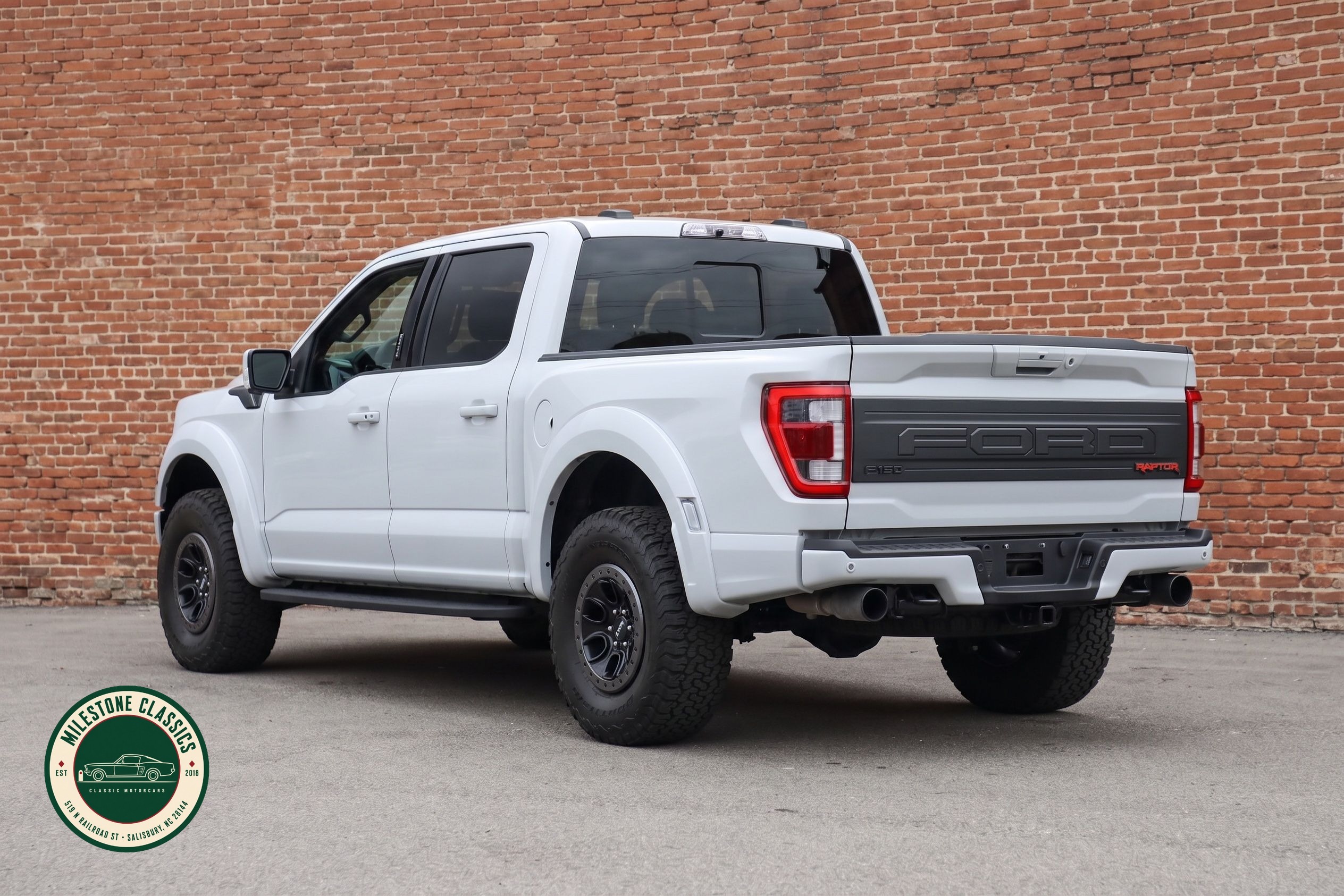 2023 Ford F150 Raptor photo 5